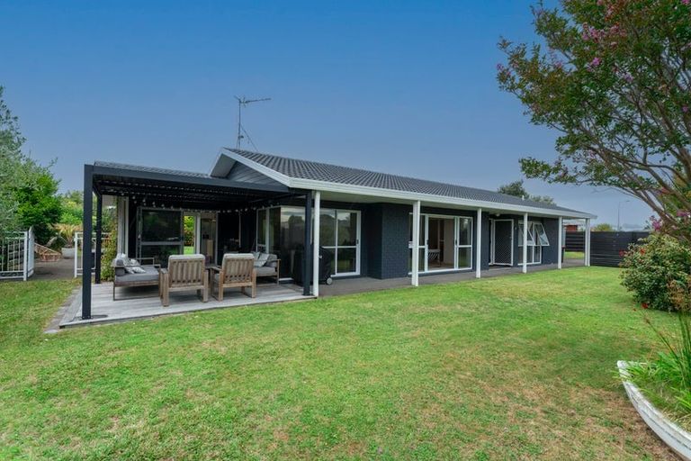 Photo of property in 22 Hibiscus Avenue, Mount Maunganui, 3116