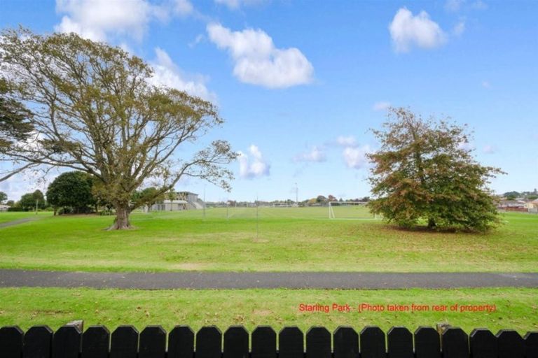 Photo of property in 2/77 Luanda Drive, Ranui, Auckland, 0612