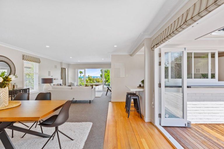 Photo of property in 36 Montgomery Avenue, Rothesay Bay, Auckland, 0630