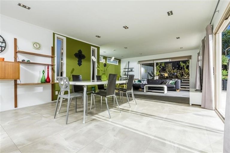 Photo of property in 37 Killarney Avenue, Torbay, Auckland, 0630