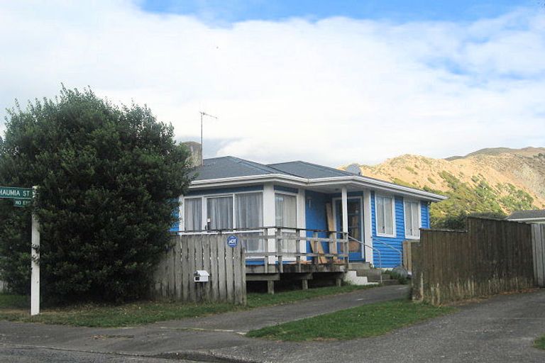 Photo of property in 24 Te Miti Street, Paekakariki, 5034