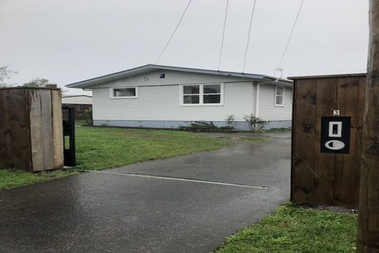 Photo of property in 3 Mcdivitt Street, Manurewa, Auckland, 2102