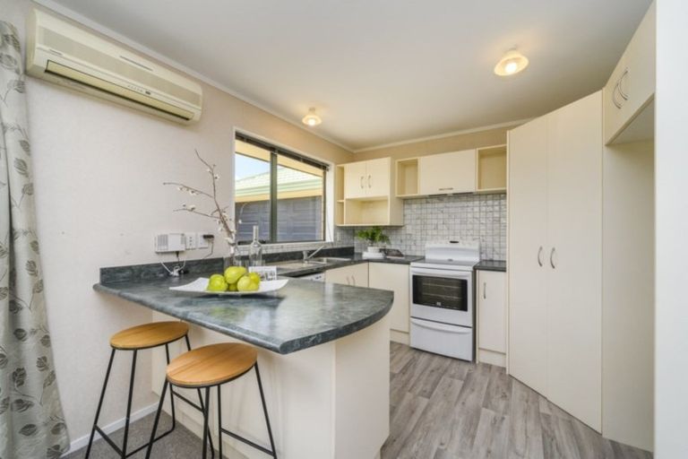 Photo of property in 63 Meridian Grove, Kelvin Grove, Palmerston North, 4414