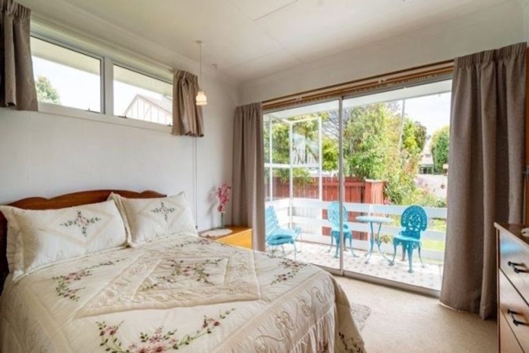 Photo of property in 1/20 Ings Avenue, Saint Clair, Dunedin, 9012