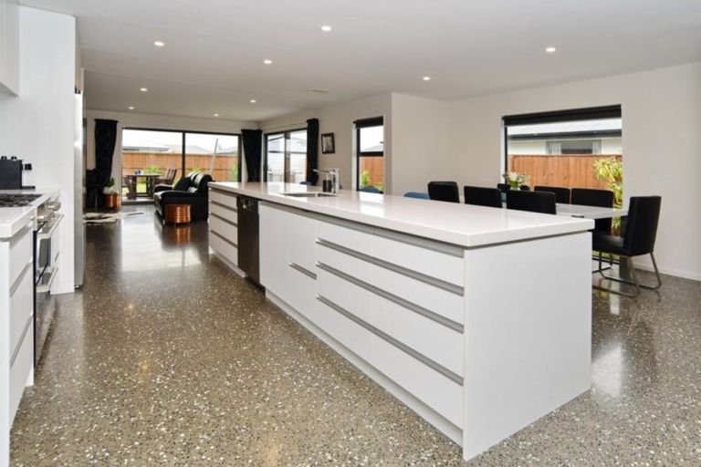 Photo of property in 23 Sutherland Drive, Kaiapoi, 7630