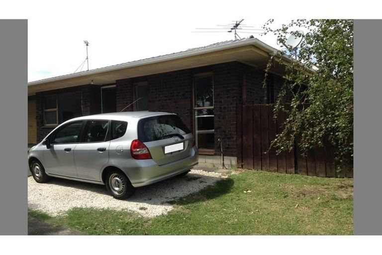 Photo of property in 1/54 Highland Park Drive, Highland Park, Auckland, 2010