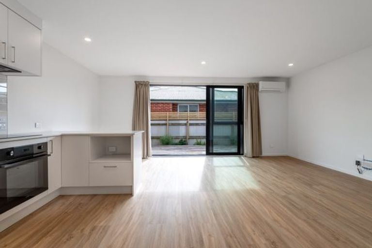 Photo of property in 3/45 Evesham Crescent, Spreydon, Christchurch, 8024