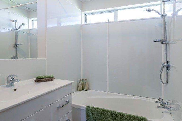 Photo of property in 124 Makarini Street, Paraparaumu, 5032