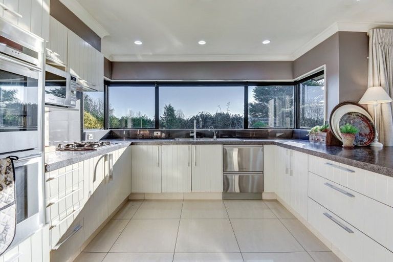 Photo of property in 122 Fitzherbert Avenue, Tawhero, Whanganui, 4501