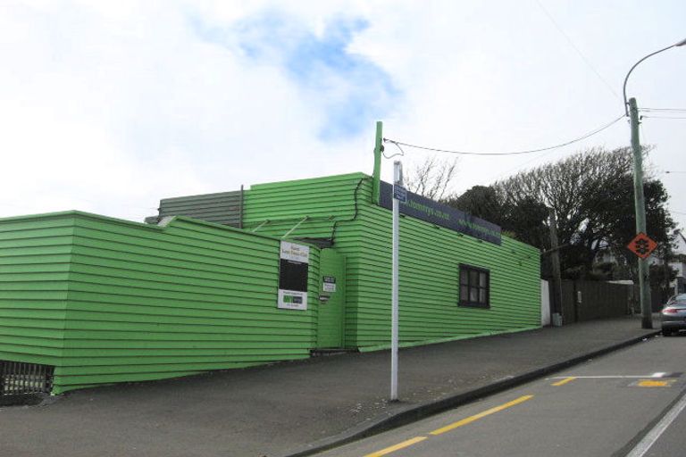 Photo of property in 226 Karori Road, Karori, Wellington, 6012