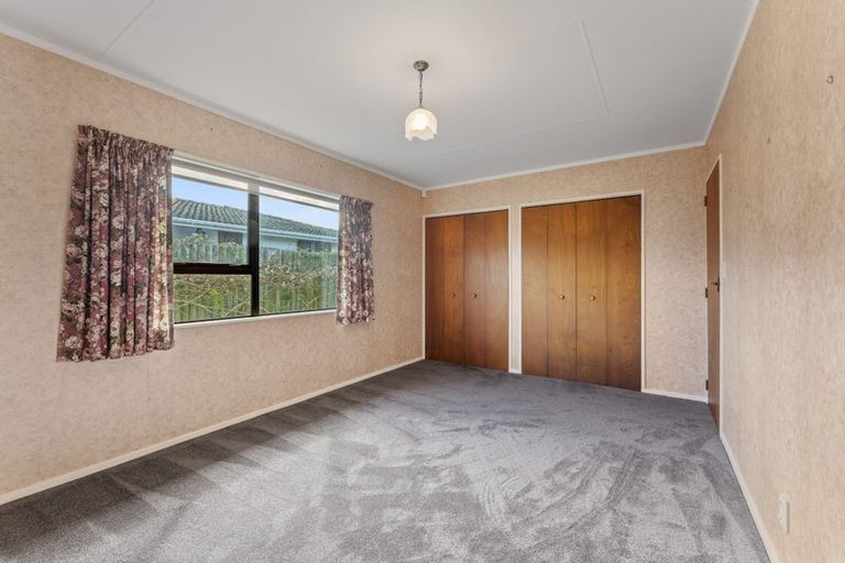 Photo of property in 16 Warwick Place, Springvale, Whanganui, 4501