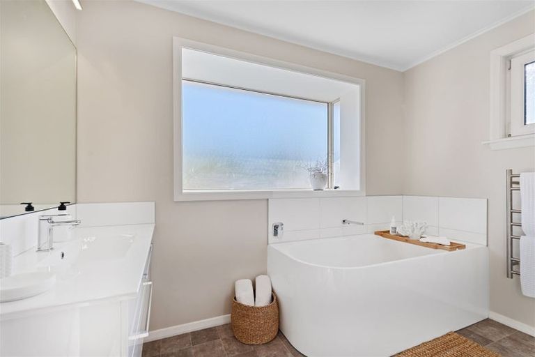 Photo of property in 12 Glamis Place, Cashmere, Christchurch, 8022