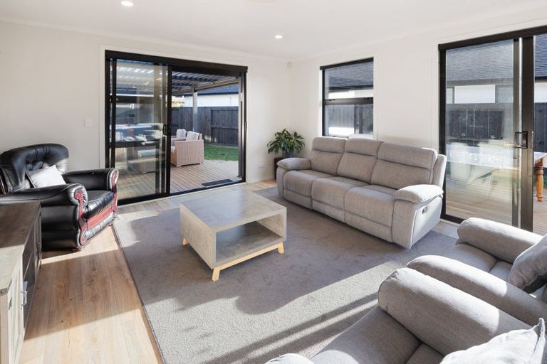 Photo of property in 13 Sydney Place, Flagstaff, Hamilton, 3210