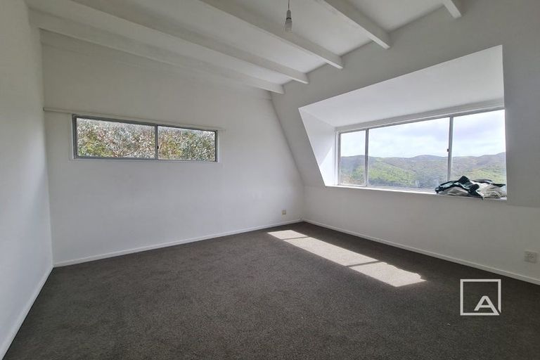 Photo of property in 25 Edgeware Road, Wilton, Wellington, 6012