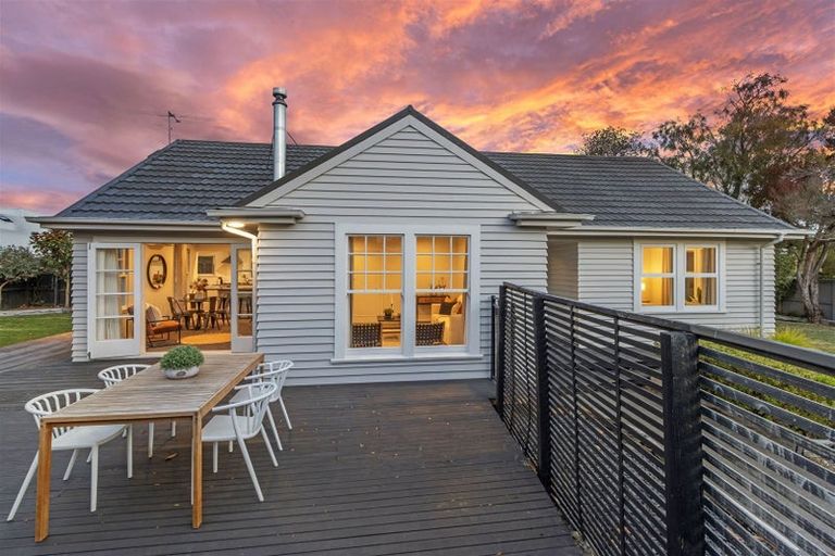 Photo of property in 112 Watford Street, Strowan, Christchurch, 8052