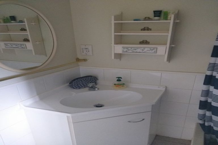 Photo of property in 3 Matangi Terrace, Snells Beach, 0920