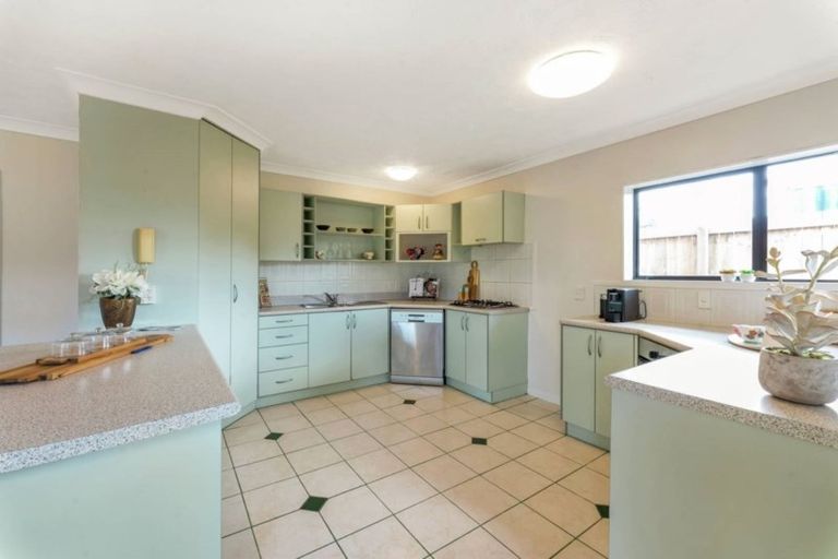 Photo of property in 4/155 Bucklands Beach Road, Bucklands Beach, Auckland, 2012