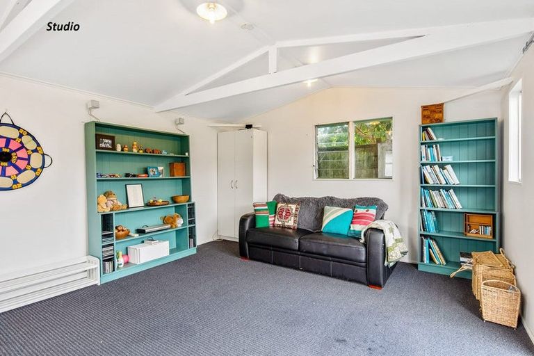 Photo of property in 41a-b Andrew Street, Waikanae, 5036