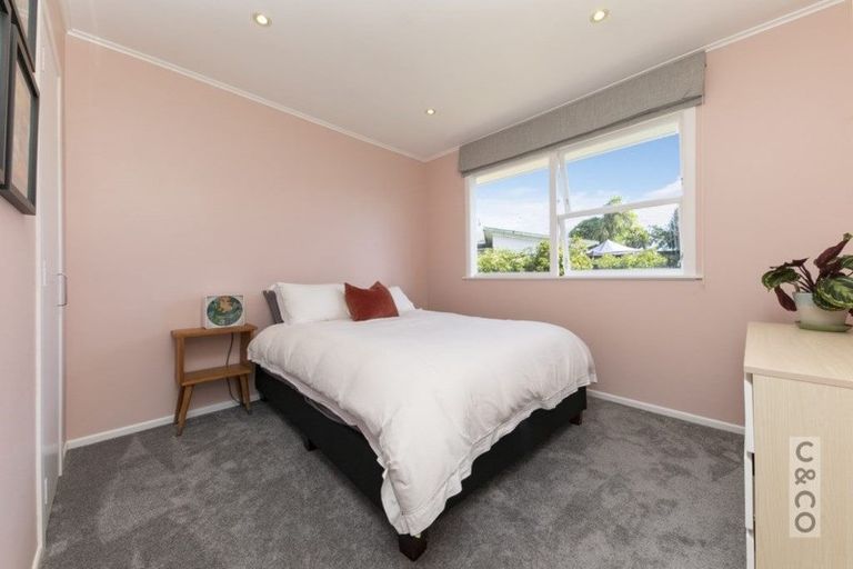 Photo of property in 15 Albert Street, Riverhead, 0820