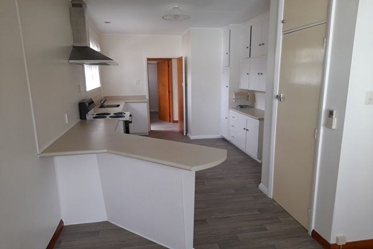 Photo of property in 64 Newcastle Street, Hokowhitu, Palmerston North, 4410