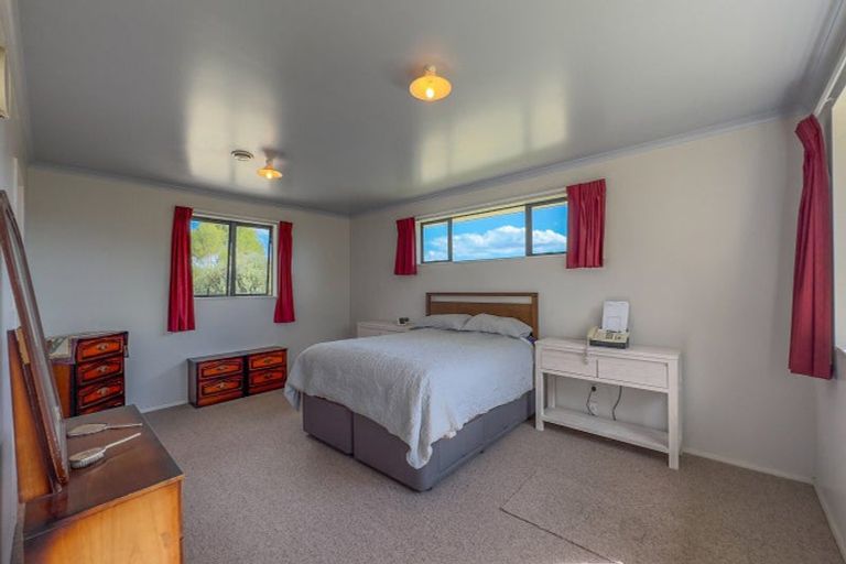 Photo of property in 800 Tuhikaramea Road, Ngahinapouri, Hamilton, 3290