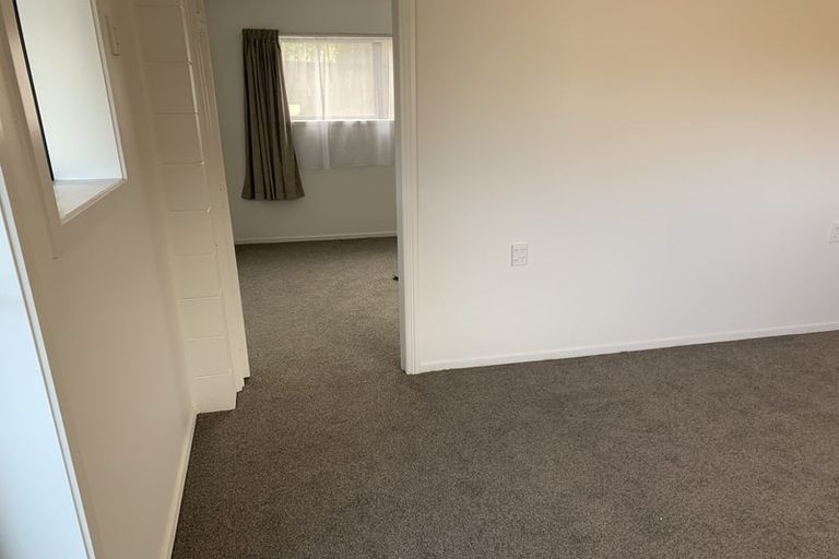 Photo of property in 2/108 Portage Road, New Lynn, Auckland, 0600