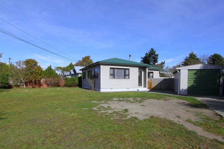 Photo of property in 35 Pannell Avenue, Wainoni, Christchurch, 8061