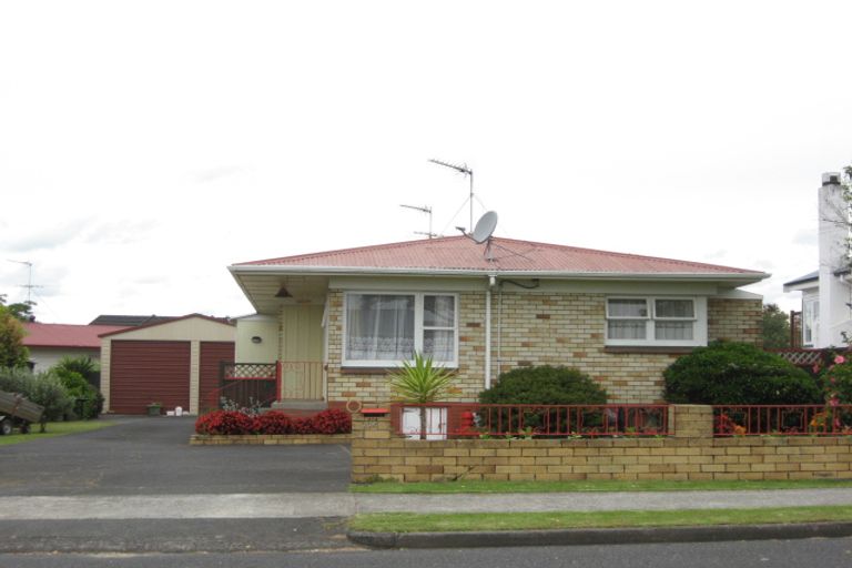 Photo of property in 274 Queen Street, Pukekohe, 2120