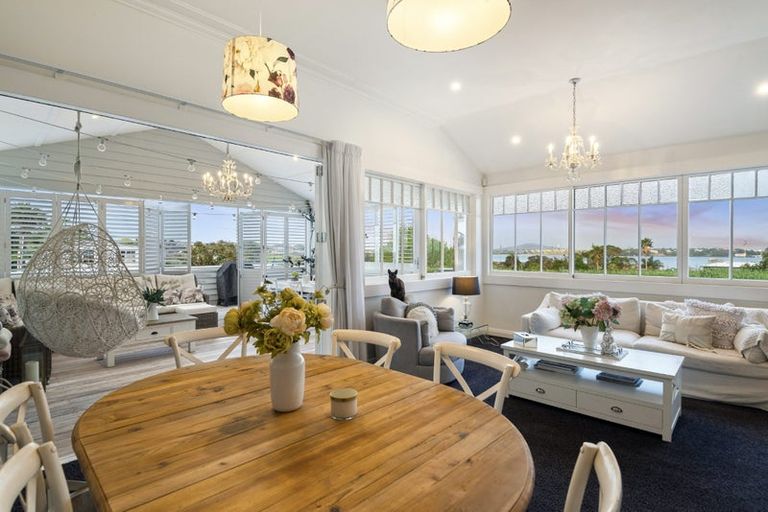 Photo of property in 1 Milton Road, Northcote Point, Auckland, 0627