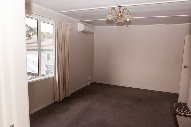 Photo of property in 5e Stephen Street, Johnsonville, Wellington, 6037