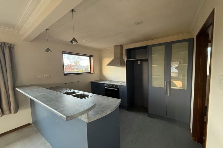 Photo of property in 1/52b Chipping Lane, Redwood, Christchurch, 8051