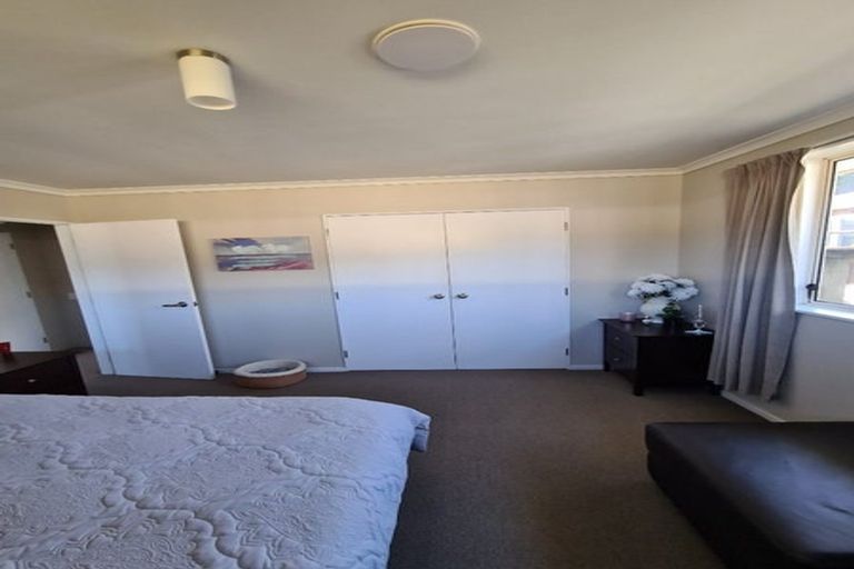 Photo of property in 2/34 Montgomery Street, Stokes Valley, Lower Hutt, 5019