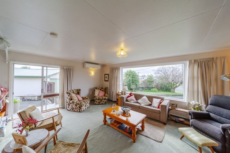 Photo of property in 5 Jull Crescent, Waipukurau, 4200
