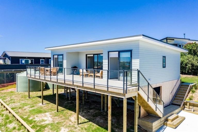 Photo of property in 4 Manuka Close, Mangawhai, 0505