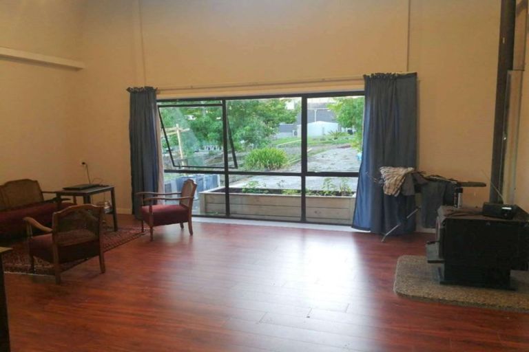 Photo of property in 37 Seon Place, Birkdale, Auckland, 0626