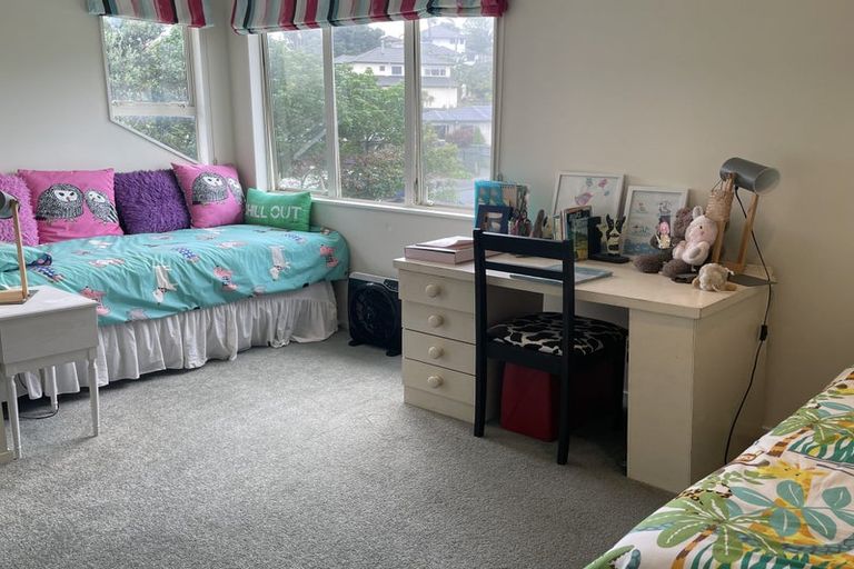 Photo of property in 6 Esther Place, Red Beach, 0932