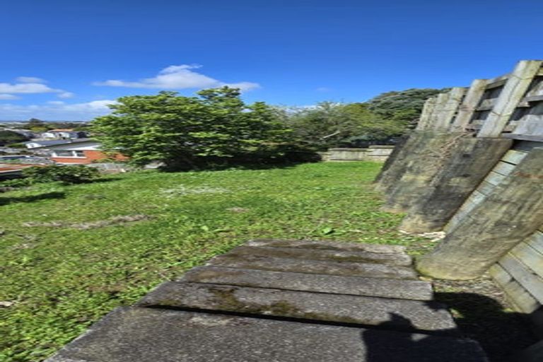 Photo of property in 12 Ruawai Road, Mount Wellington, Auckland, 1060