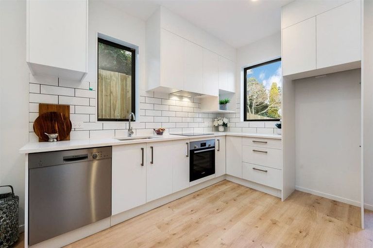 Photo of property in 3/22 Takapu Street, Henderson, Auckland, 0612