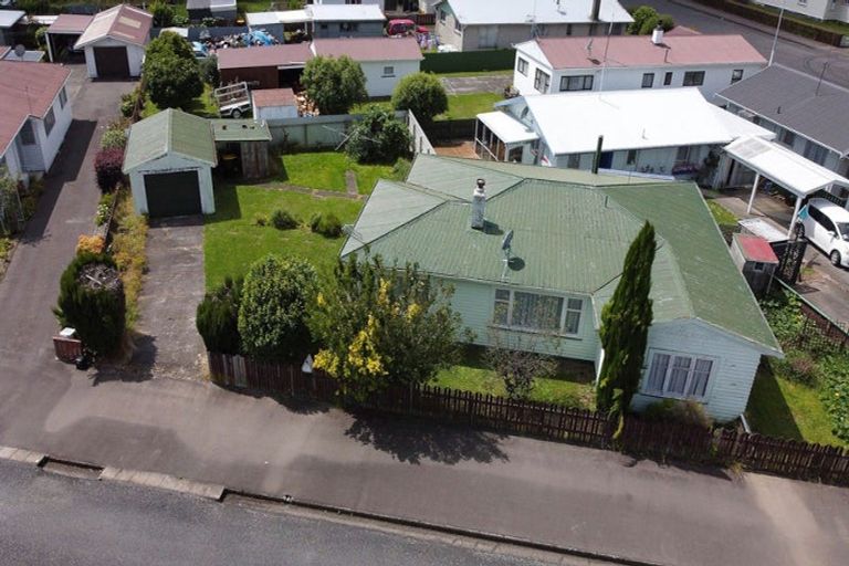 Photo of property in 23 Christian Street, Dannevirke, 4930