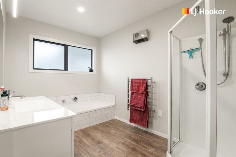 Photo of property in 103 Severn Street, Green Island, Dunedin, 9018