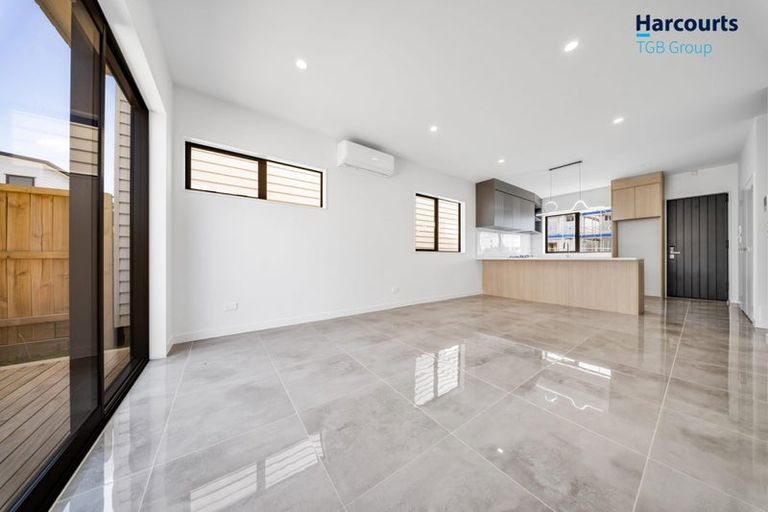 Photo of property in 4 Tukauri Place, Papakura, 2110