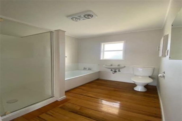 Photo of property in 3/3 Penzance Road, Mairangi Bay, Auckland, 0630