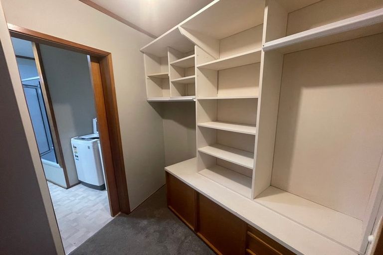 Photo of property in 166 Chelsea View Drive, Chatswood, Auckland, 0626