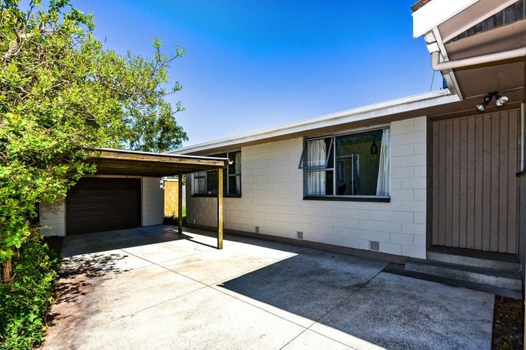 Photo of property in 30 Shetland Street, Woolston, Christchurch, 8062