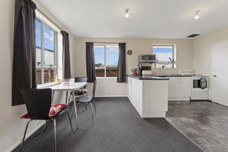 Photo of property in 2/20 Staffa Street, Woolston, Christchurch, 8062