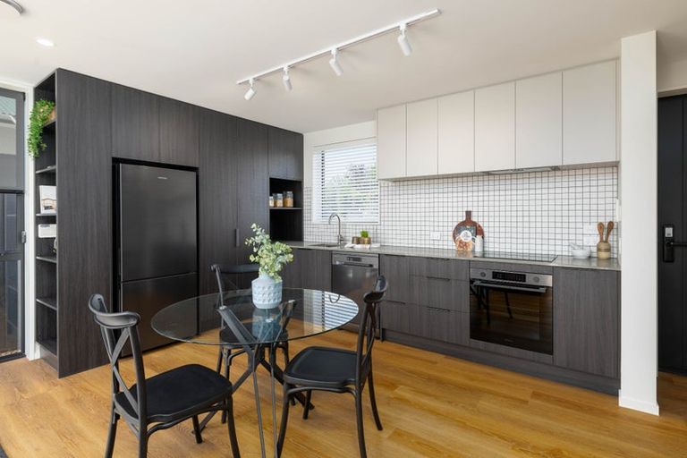 Photo of property in 2/71 Edinburgh Street, Spreydon, Christchurch, 8024