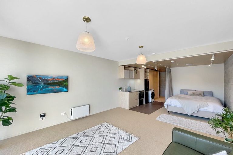 Photo of property in Vela Apartments, 112/2 Campbell Terrace, Petone, Lower Hutt, 5012