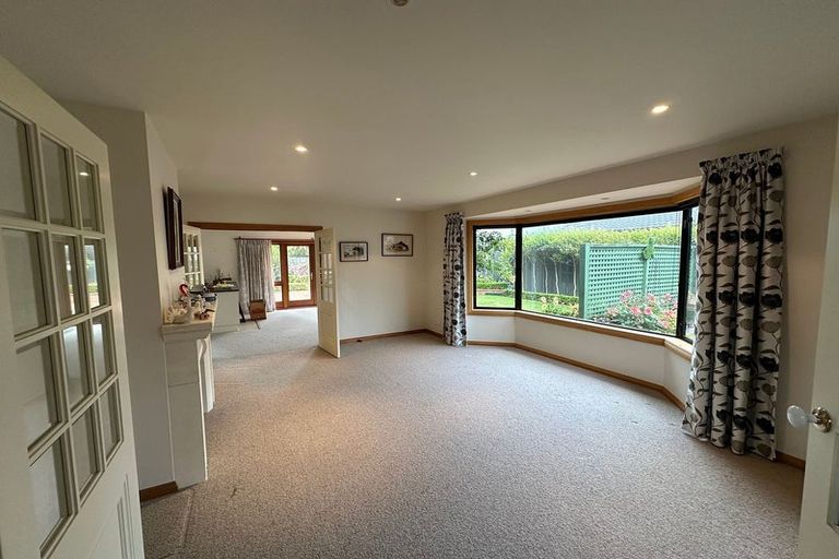 Photo of property in 1/16 Sherwood Street, Woburn, Lower Hutt, 5010