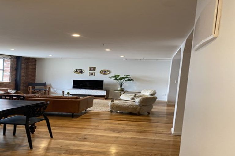 Photo of property in Bond Store Apartments, 8k Egmont Street, Te Aro, Wellington, 6011