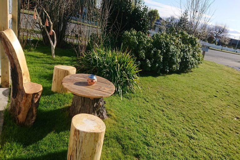 Photo of property in 24 Nixon Street, Tinwald, Ashburton, 7700